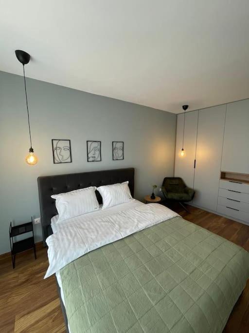 Minimalist Studio 5 Brasov Braşov Exterior foto